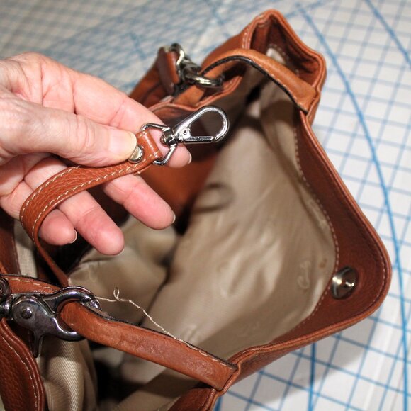 Vintage CATS Pebbled Leather Tote, Made in Spain - Picture 10 of 12
